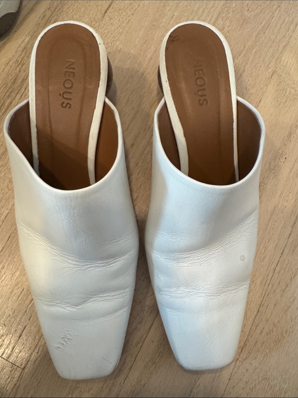 NEOUS White Leather Square-Toe Mule Slides